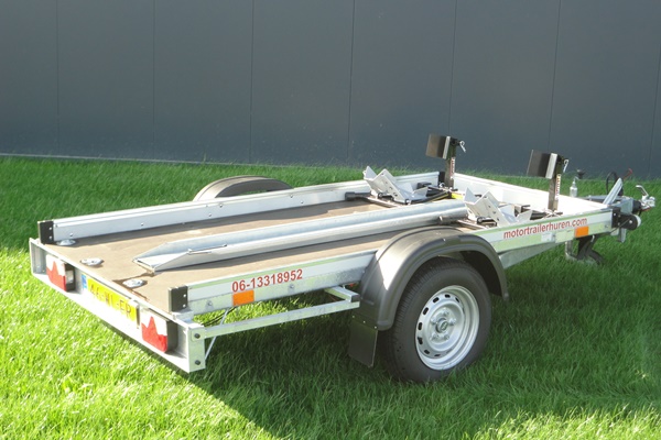 Motoraanhanger voor 2 motoren